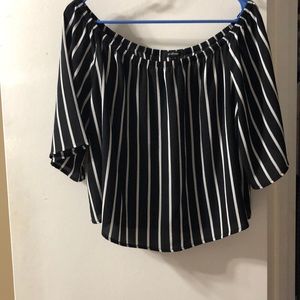 Black and white off the shoulders shirt